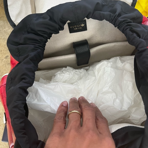 Adidas x Gucci collection, this backpack features the Gucci Trefoil print. - Picture 7 of 8